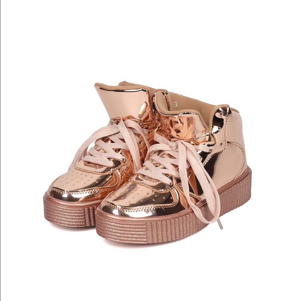 cape robbins chrome creepers